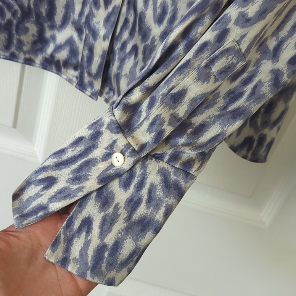 Lafayette 148 Leopard Printed Silk Long Sleeve Button Down Blouse Purple Grey 6 - Picture 9 of 11